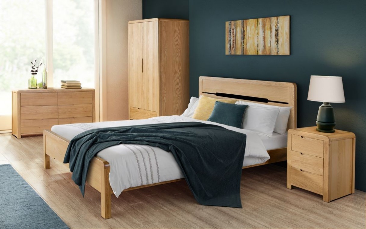 Shopping for bedroom furniture deals